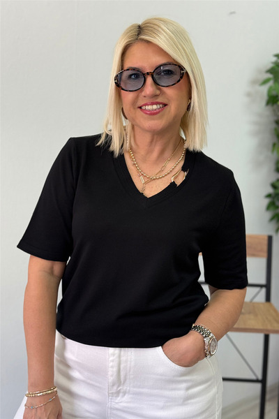 By Esra Celkan Black V-Neck Slim Knitwear with Accessories