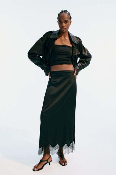 H&M Lace-trimmed satin skirt