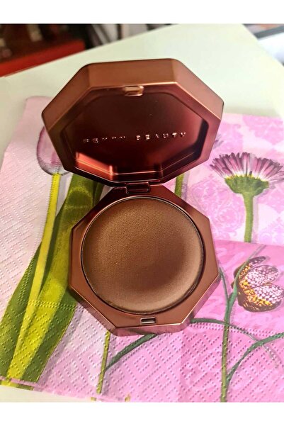 FENTY Bronzer cremă-mousse compact