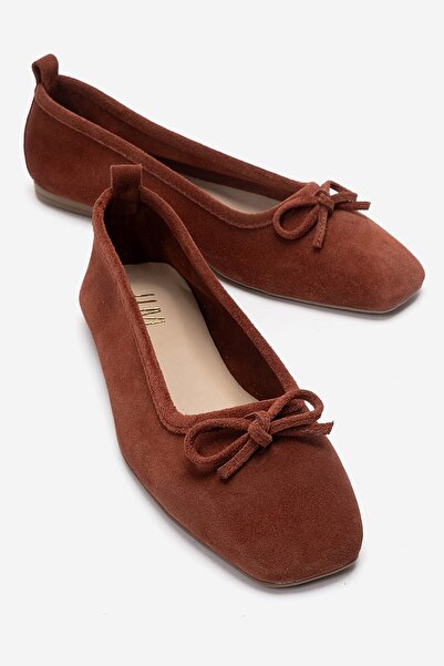 LuviShoes حذاء باليه نسائي من SOSA مصنوع من الجلد الطبيعي ذو مقدمة مدببة وربط...