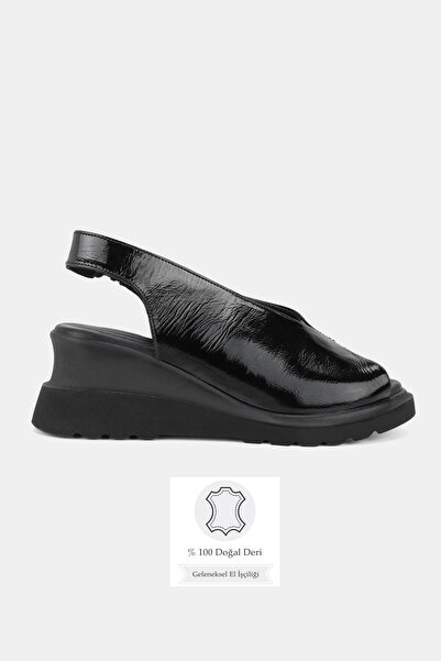 TUNAELLİ Women's Black Patent Leather Genuine Leather Padded Heel Elastic Dai...