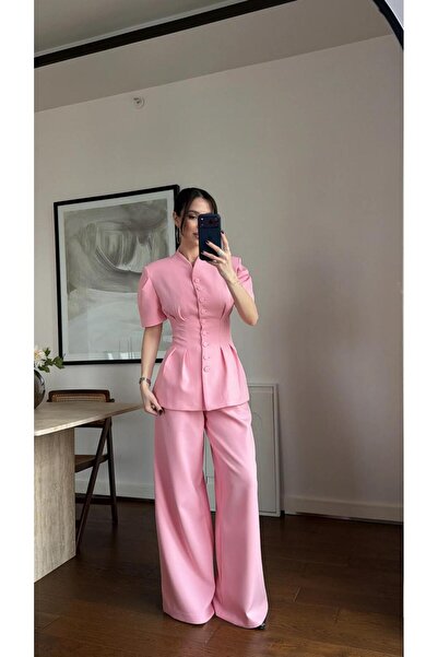 FMN Collection Short Balloon Sleeve Large Button Detail Fitted at the Waist V...