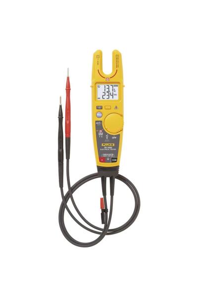 Fluke T6-1000 elektrik test cihazı, test uçları ile canlı noktalara temas etm...