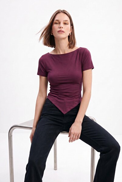 Rays Tricou cu decolteu bărcuță și șliț lateral, culoare prună 0459