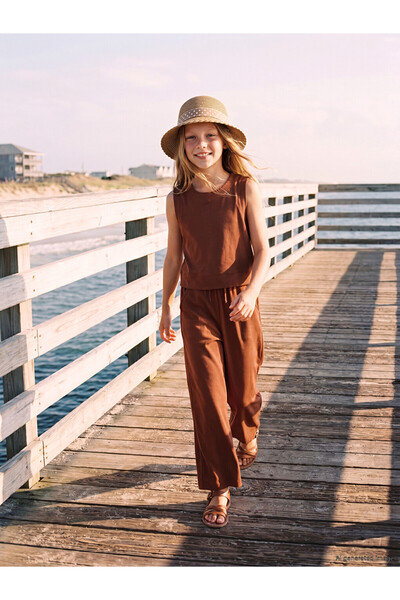 LC Waikiki Esvab • Modern & Distinctive Linen Blend Girls' Pants and Blouse