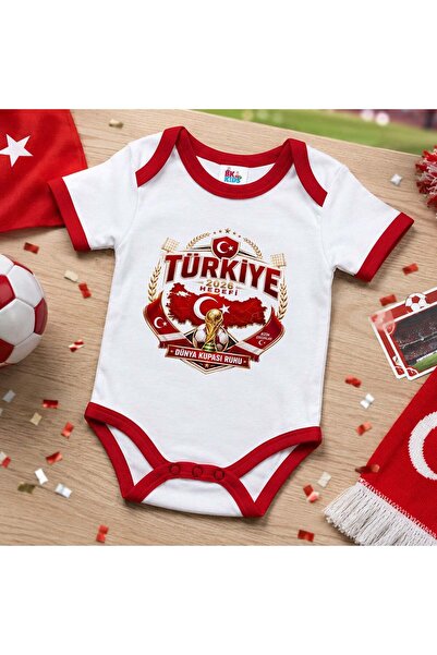 Bk Gift بدلة أطفال حمراء بتصميم كأس العالم 2026 بتصميم مشجعي تركيا - 2 قطعة ب...