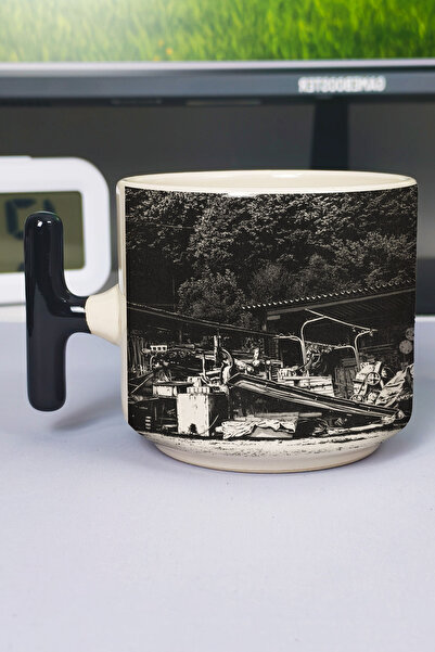 ZipZap Oyasumi Punpun Anime Printed Ceramic Luxury Mug (1 Piece) T-Shaped Spe...