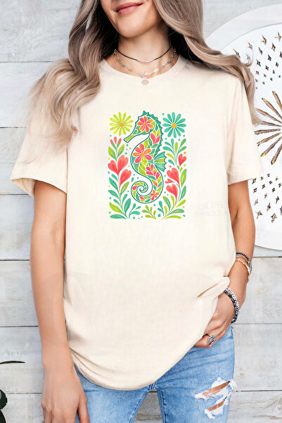 Sarah's Boutique Women's T-shirt – 100% cotton – Floral Seahorse