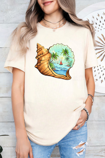 Sarah's Boutique Women's T-shirt – 100% cotton – Shell Scenery