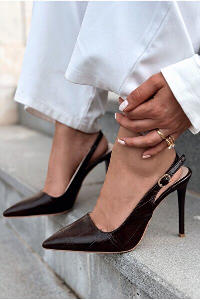 I Love Shoes حذاء نسائي من Lure Acı باللون البني المصنوع من جلد التمساح غير ا...