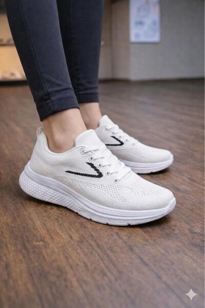 pilla spor حذاء رياضي نسائي باللون الأبيض والأسود برباط