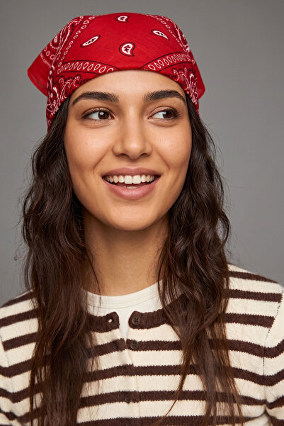 Goshıkı Kırmızı Renk Beyaz Desenli 100% Pamuk Bandana