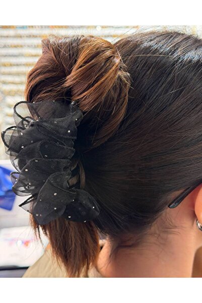 MD Moda Accessories مشبك حزام أسود مزين بتفاصيل كشكشة لامعة
