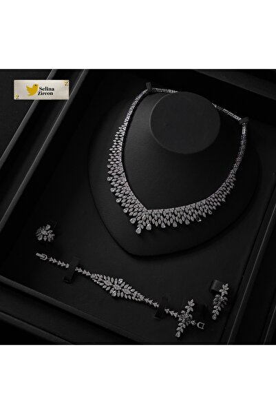 jewelrystore طقم اكسسوارات بدقه الالماس مع العلبه