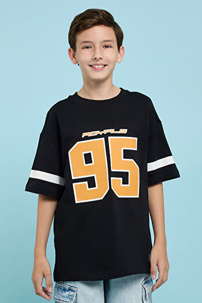 R&B Typography Print T-Shirt with Crew Neck and Short Sleeves