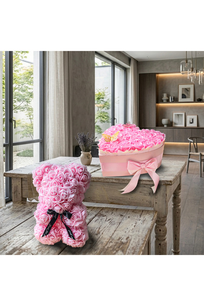 Boutique Bellaria Set Cadou Ursuleț din Trandafiri Roz + Cutie Inima cu Trand...