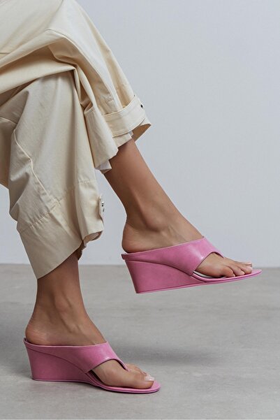 NİŞANTAŞI SHOES شبشب نسائي بكعب عالٍ من كوري بينز راستيك بينج بينج روستيك