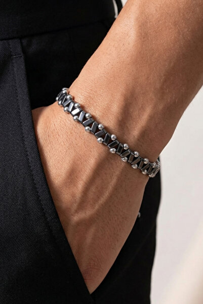 Elika Silver Hematite Stone Zigzag Model Adjustable Men's Bracelet
