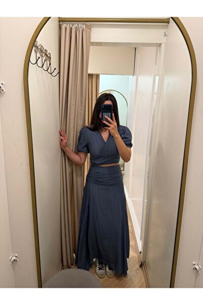 Bade Butik طقم تنورة زرقاء مع ربطة
