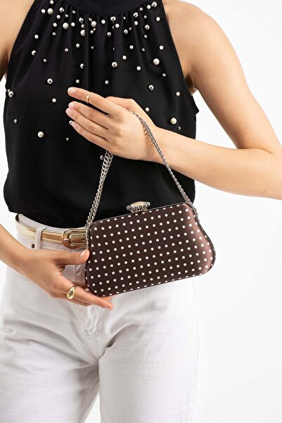 Lebibe Shoes Τσάντα Clutch από καφέ σατέν ύφασμα POLKIA με μοτίβο πουά, λουρά...