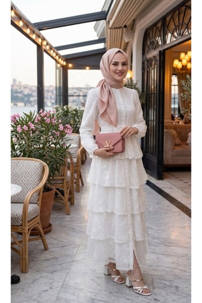 ShopFast Boydan Düğmeli Kemerli Astarlı Eteği Kat Kat Şifon uzun elbise