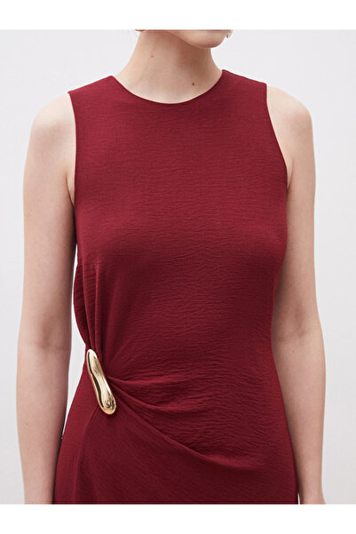 LC Waikiki Burgundy Crew Neck Crepe Dress