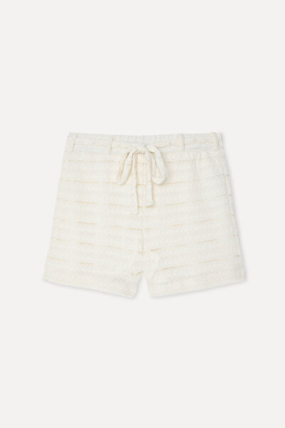 Mudo Women's Ecru Comfort Fit Knitted Shorts