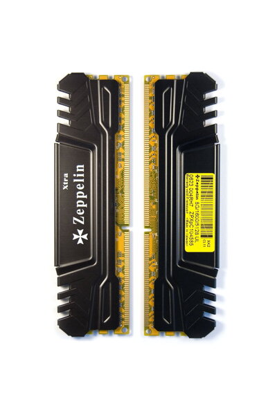 Zeppelin Κιτ διπλού καναλιού 16GB DDR3 1600MHz CL11