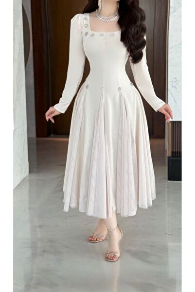 ceneric Barbie Dress on the Hill