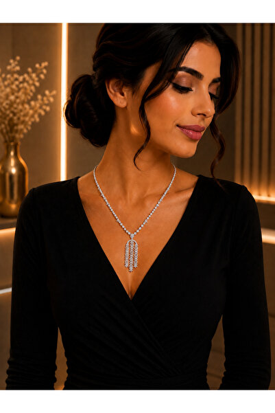 Generic Luxury and Elegant Zircon Long Silver Chain Necklace