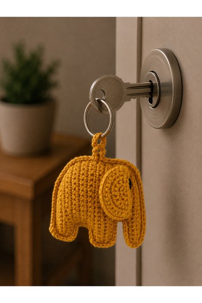 FLY LIFE Hand-Knitted Amigurumi Keychain / Bag Charm