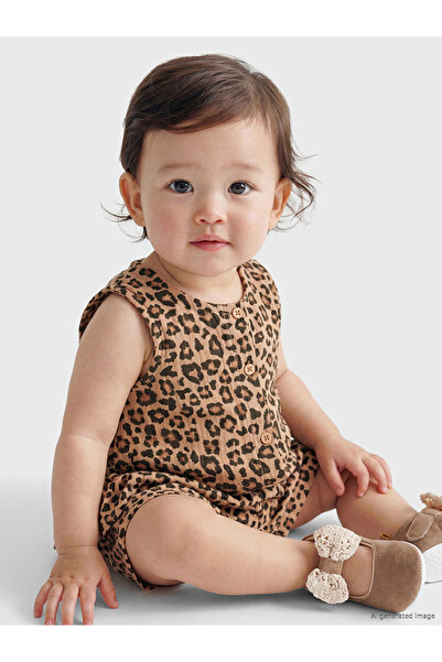 LC Waikiki طقم شورتات للفتيات الصغيرات من LCW babyLeopard بنمط الفهد من الموسلين