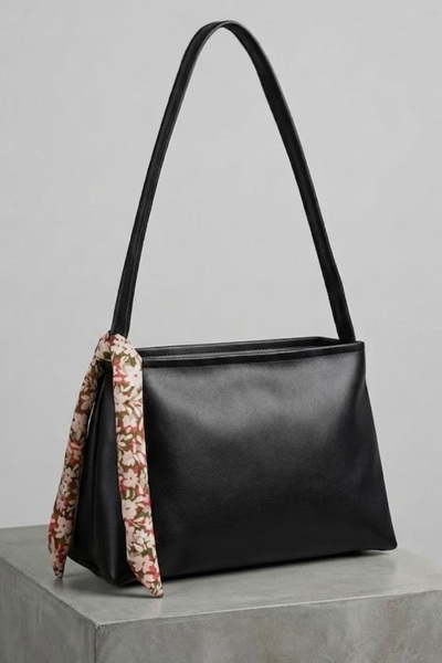 TOFİSA Дамска черна чанта за рамо с детайли с цип - 28606-BLACK