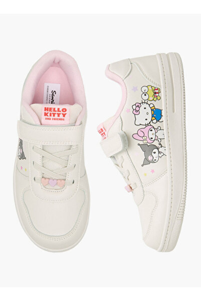Hello Kitty حذاء رياضي للبنات بكعب عالٍ مزود بشريط لاصق