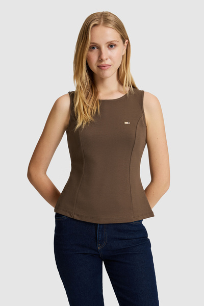 U.S. Polo Assn. Women's Brown Crew Neck T-Shirt 50323466-Vr029
