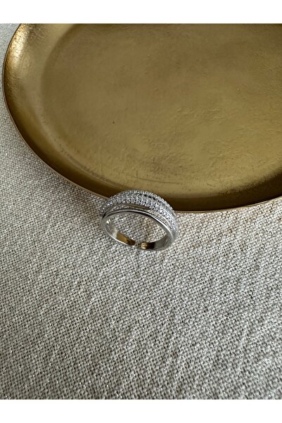 ringbox Silver Colored Curved Row Stone Ring