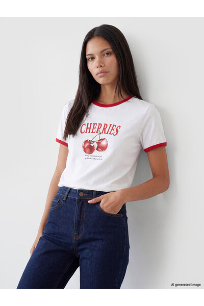 LC Waikiki Nevavm Women's T-Shirt with Oval Collar and Printed Design