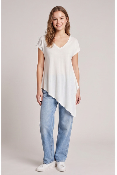 Collezione Women's Ecru V-Neck Asymmetrical Cut Flowy Loose T-Shirt - Comfort...