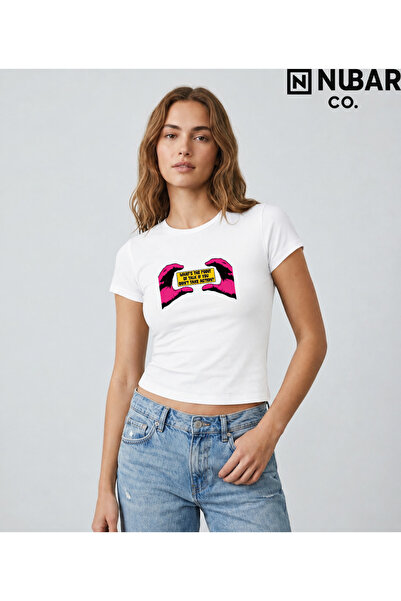 Grafftee Clothing Μπλουζάκι Body Crop (Body Tee) με Σχέδιο Εμπνευσμένων Λέξεω...