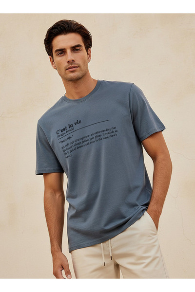 FAV Men Regular Fit Crew Neck Short Sleeves Slogan Print T-shirt