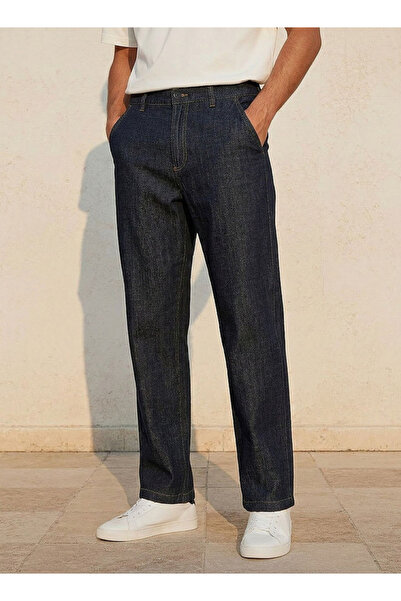 Lee Cooper Straight Fit Mid-Rise Jeans