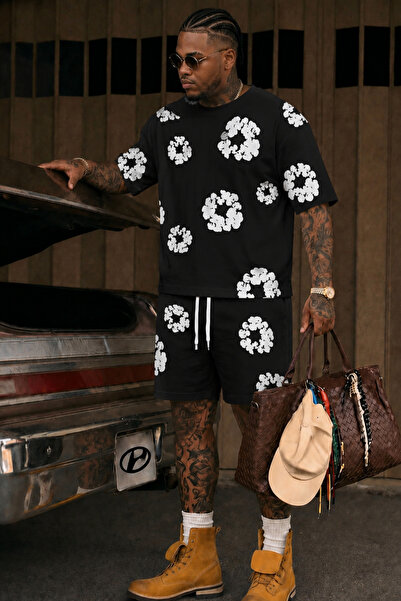 BLUE STREET Men's Patterned Shorts Set Crew Neck Oversize T-Shirt Shorts Comb...
