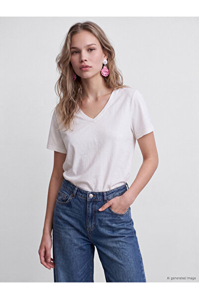 LC Waikiki Women's White V-Neck T-Shirt