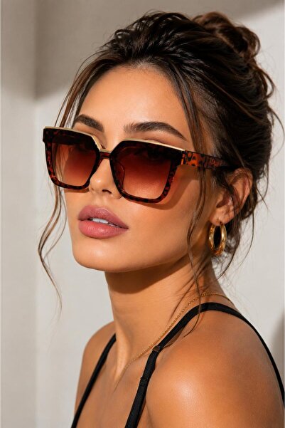 Nilu Moda Modern Köşeli Tasarım Bej Degrade Cam Kadın Güneş Gözlüğü