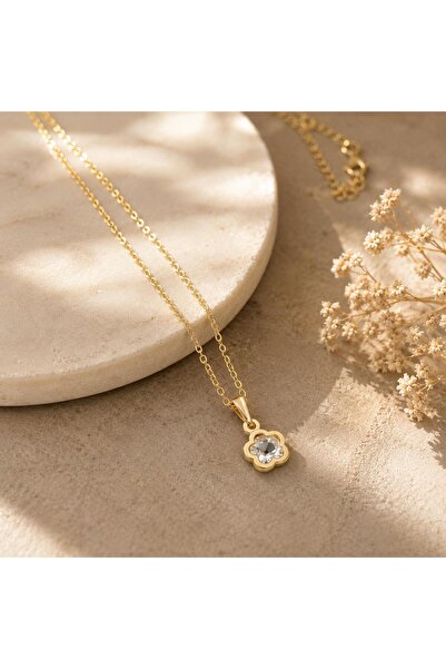 naturel glow Elegant Women's Necklace with Gold-Colored Flower Figures