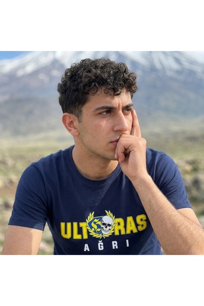 SARI Ultras Achievements Crewneck T-Shirt