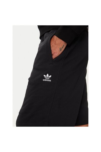 adidas Pantaloni scurți sport bărbați IY8520 Negru