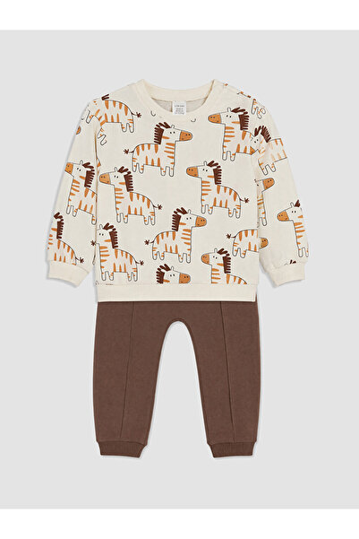 LC Waikiki Rmz Gi̇yi̇m Farkiyla Embroidered Baby Boy Suit