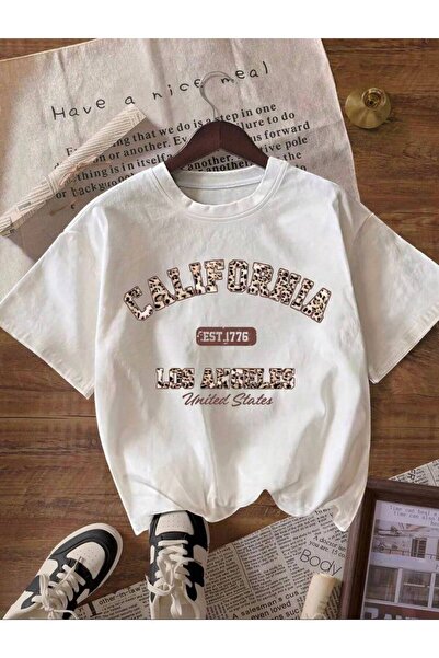 khufu تي شيرت أبيض كبير الحجم من القطن بنمط الفهد وطباعة كاليفورنيا بقصة مريح...