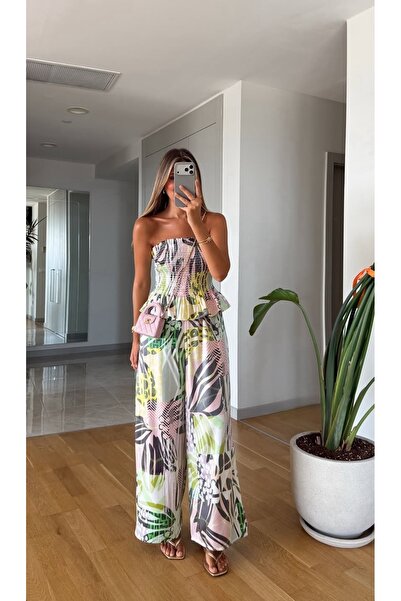 FEMMESTUDIO Women's Shiny Patterned Strapless Jumpsuit